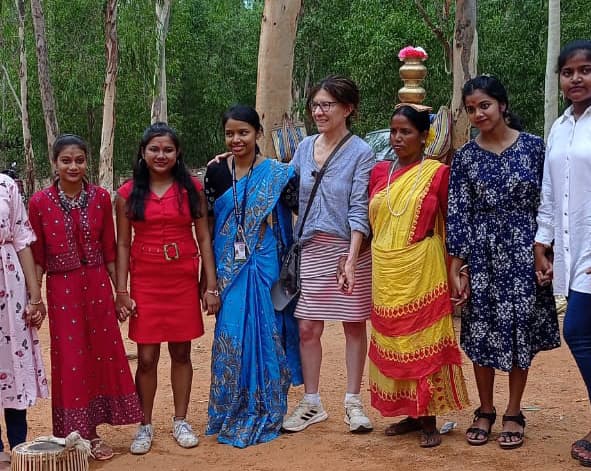 Dignitaries-in-Shantiniketan