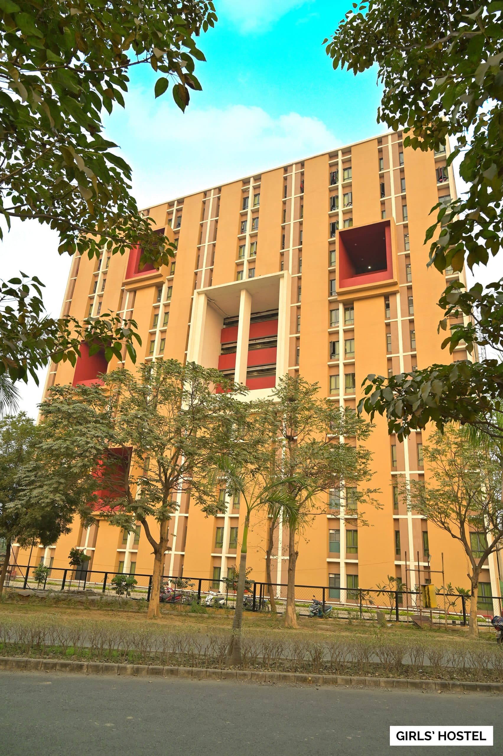 GIRLS-NEW-HOSTEL-8_R-scaled